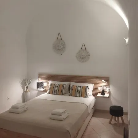 Angeleve With Private Jacuzzi Φηρά