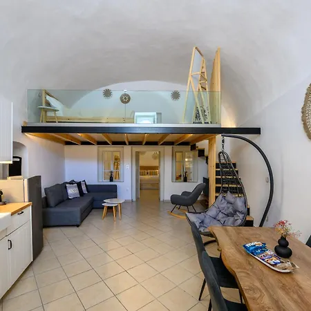 Villa Angeleve With Private Jacuzzi Fira (Santorini)