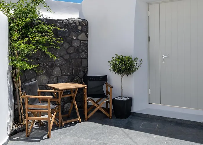 Angeleve With Private Jacuzzi Fira (Santorini)